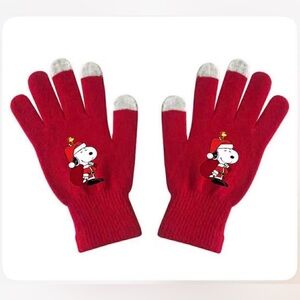 Snoopy Red Gloves